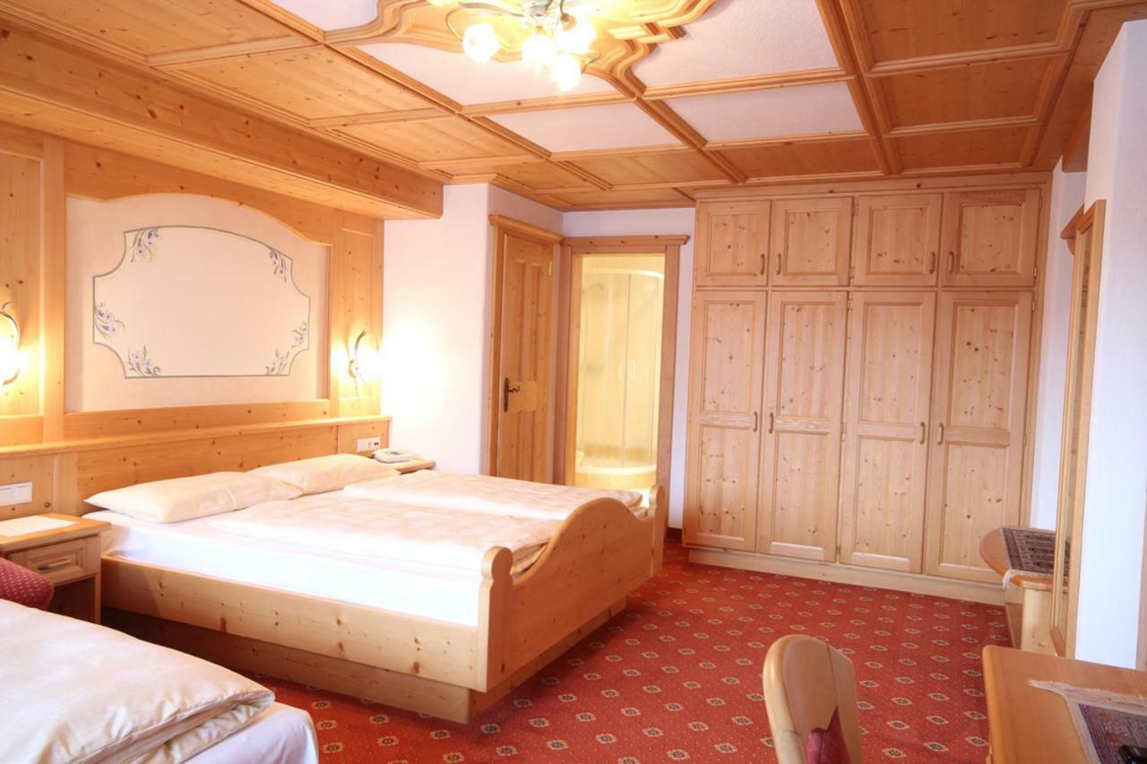 Pension Maria Antermoia Exterior photo